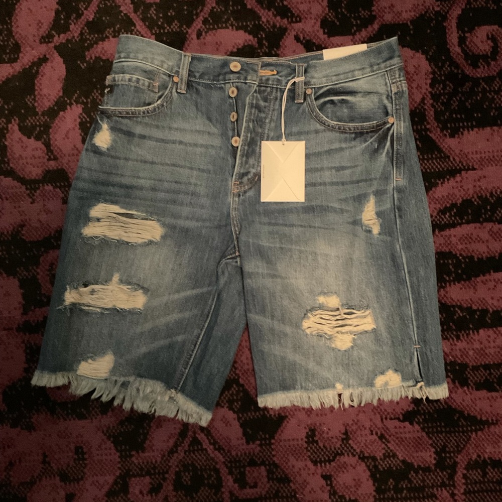 NEW KanCan light wash Bermuda shorts Sz XL